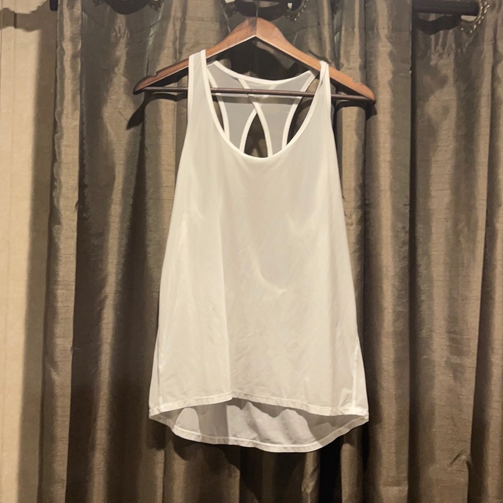 Lululemon top